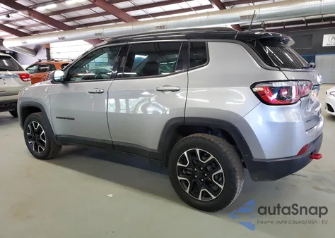 2020 Jeep Compass Trailhawk z USA, uszkodzony, nr VIN 3C4NJDDB7LT177397